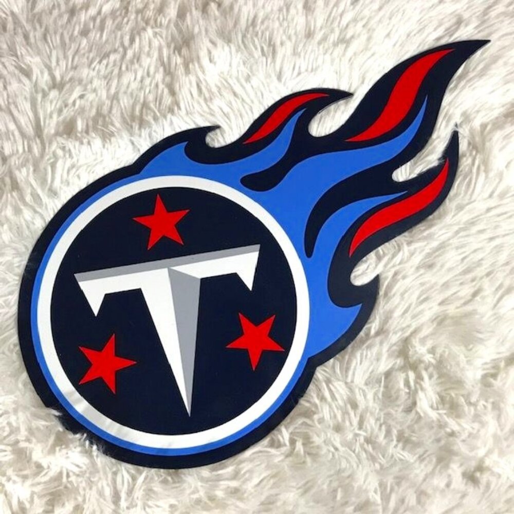 NWOT Tennesse Titans 14" XL Logo Magnet